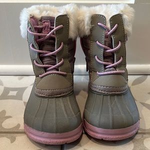 Toddler Size 6 Snow Boots